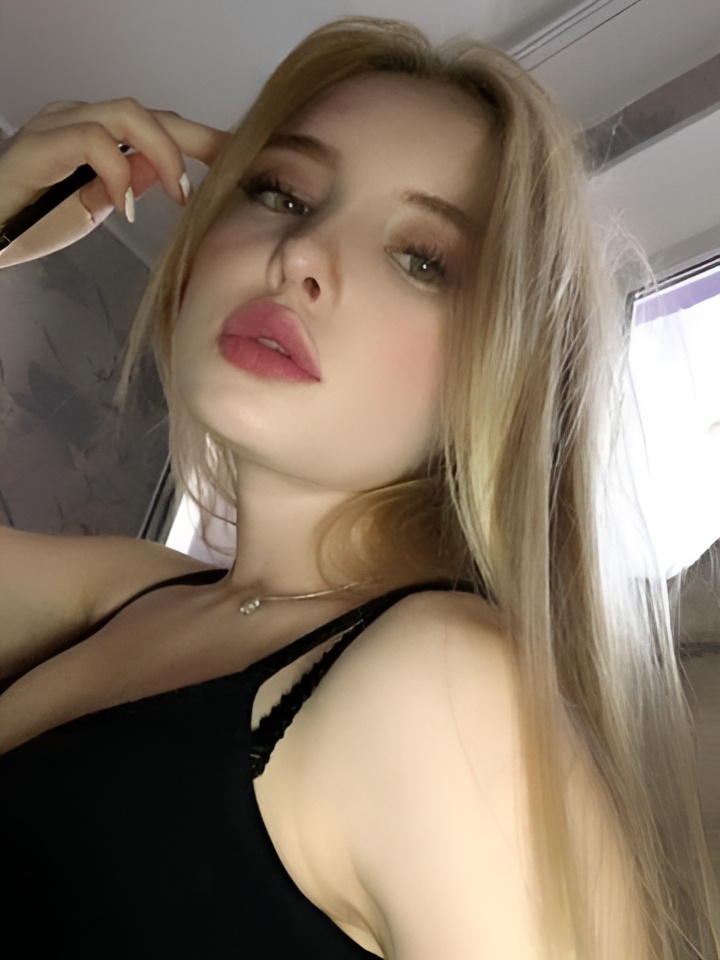 Адель привлекальеная девушка из Минусинска цена от 2000 руб