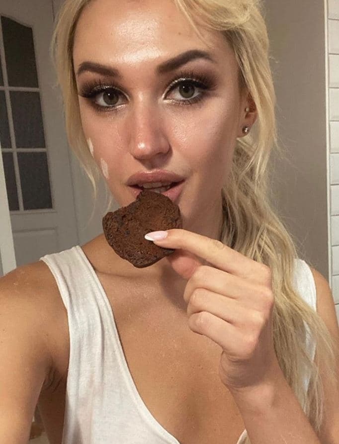 Индивидуалка 🎥 Аня, доступна для личного знакомства от 4000 руб