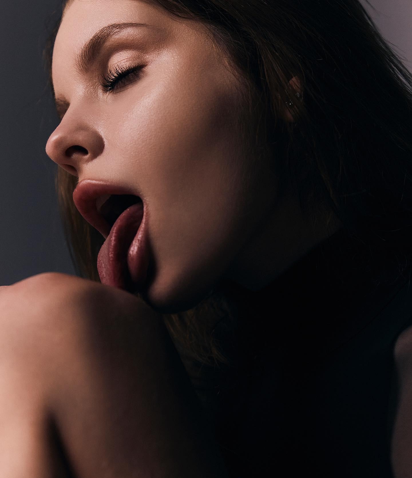 Анастасия привлекальеная девушка из Минусинска цена от 4000 руб