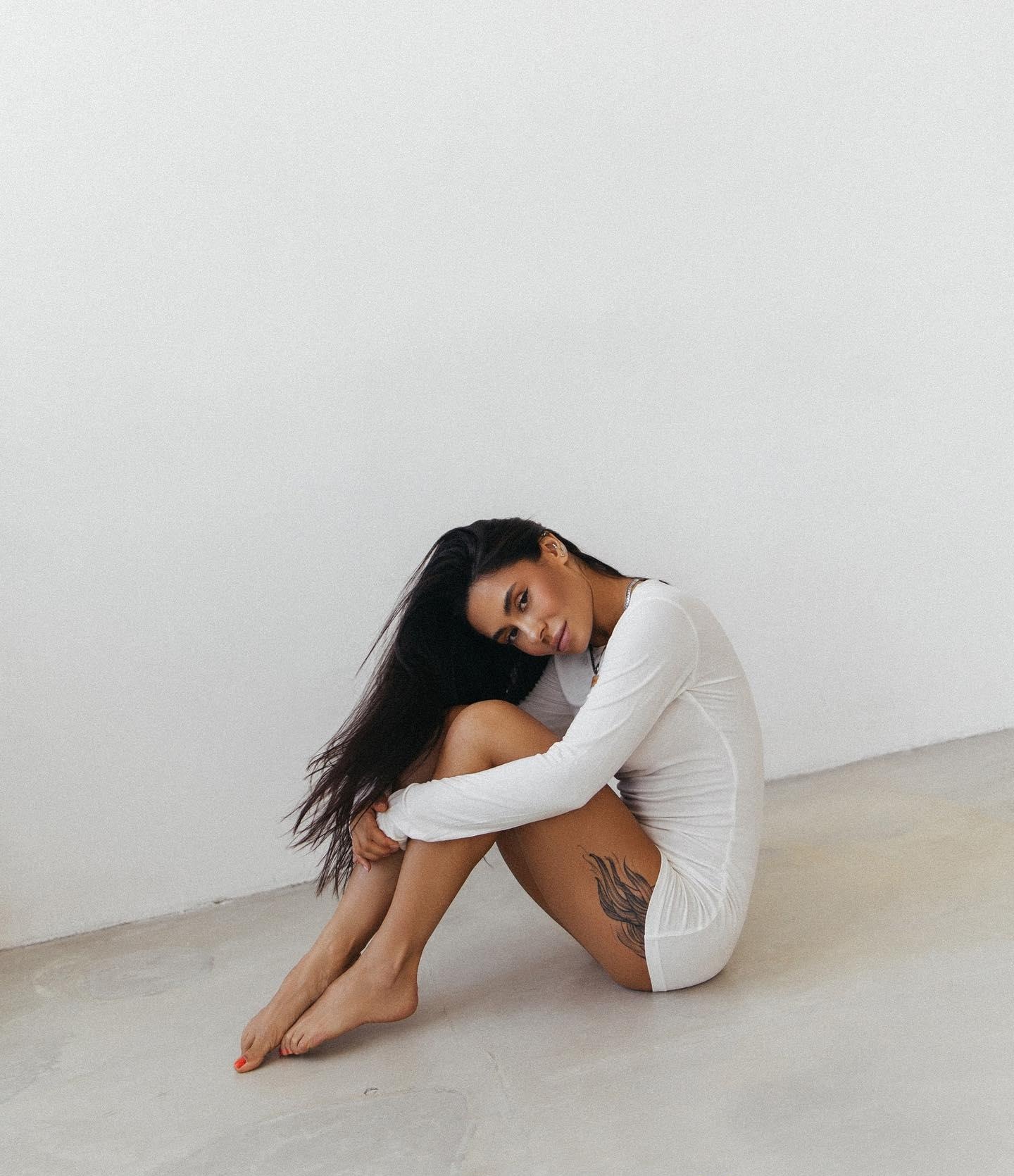 Ева привлекальеная девушка из Минусинска цена от 4000 руб