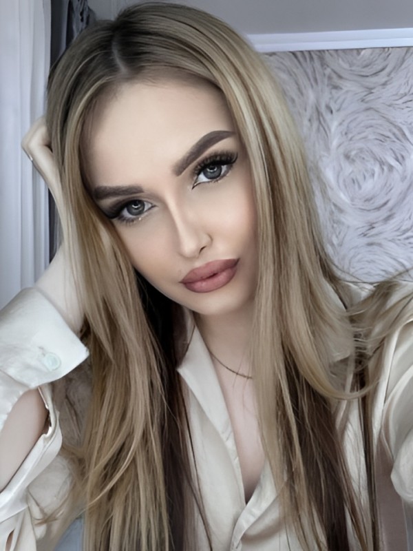 Инга привлекательная девушка из Минусинска цена от 4000 руб