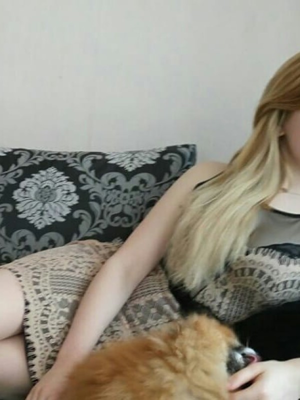 Карина привлекательная девушка из Минусинска цена от 3500 руб