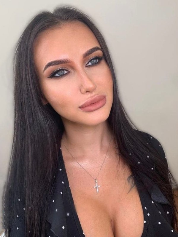 🎥 Виолетта привлекательная девушка из Минусинска цена от 4000 руб