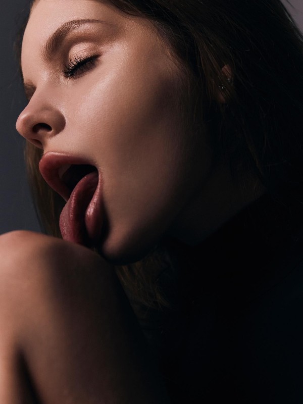 Анастасия привлекательная девушка из Минусинска цена от 4000 руб